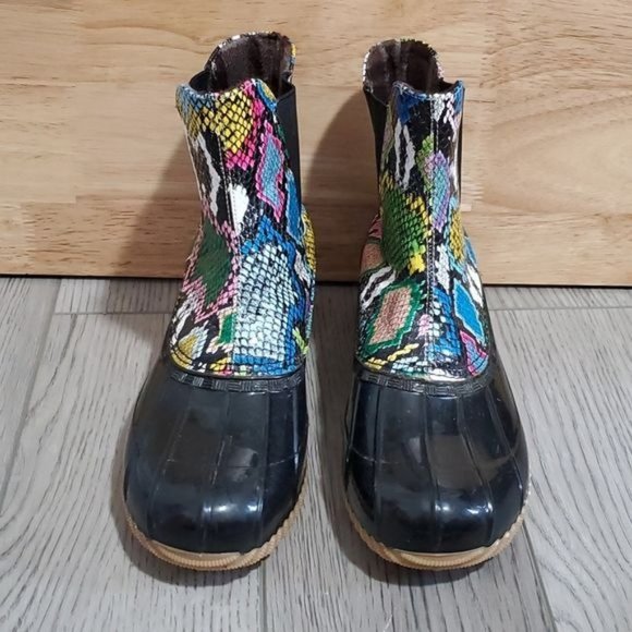 Chelsea Rain Boots Duck Multi Color Snake Skin Print Fleece Women's WOMANS 6 - Picture 4 of 12